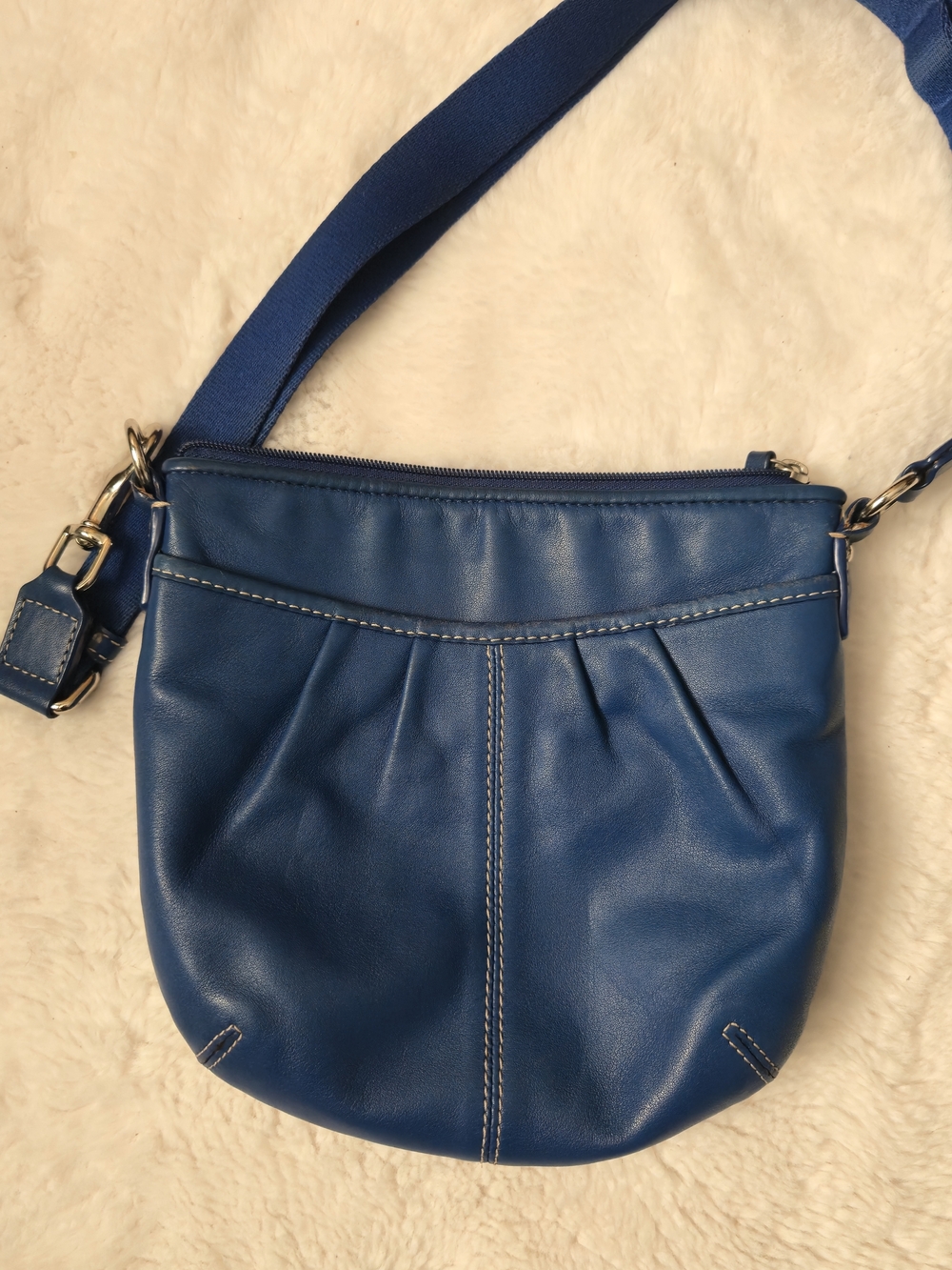 Coach blue y2k pleated soho crossbody